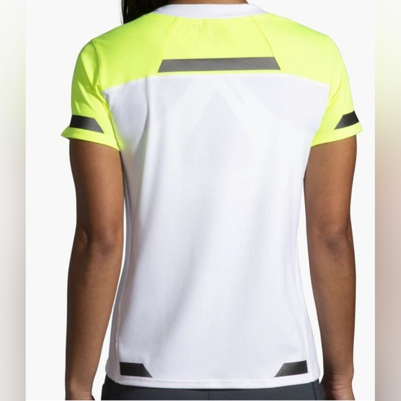 NWT Brooks Women's Run Visible Short Sleeve Performance Tee, Size S - Picture 3 of 8
